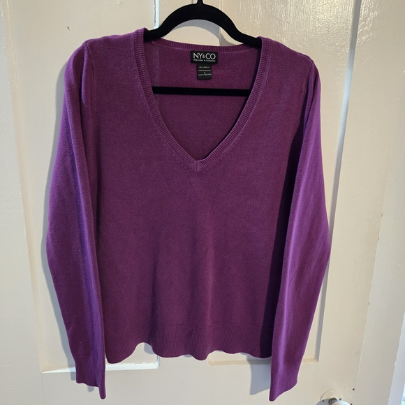 New York & Company Tops - New York &‎ Company Pinkish Purple Sweater, Size Large, Soft, Lightweight, Warm
